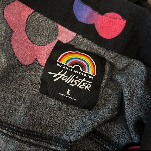 💕 Hollister Black Casual Button Down Shirt with Vibrant Floral Design L - Picture 6 of 10